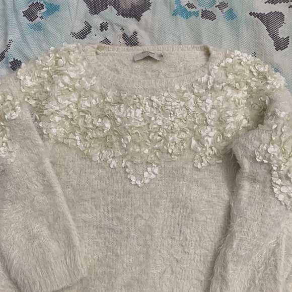 Cream Appliqué Sweater - Picture 2 of 2